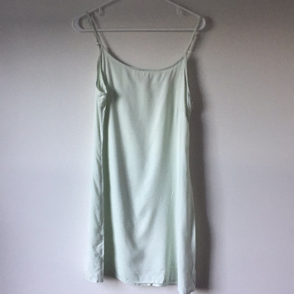 Mint slip with supper side. Sz 4 NWOT NBW
